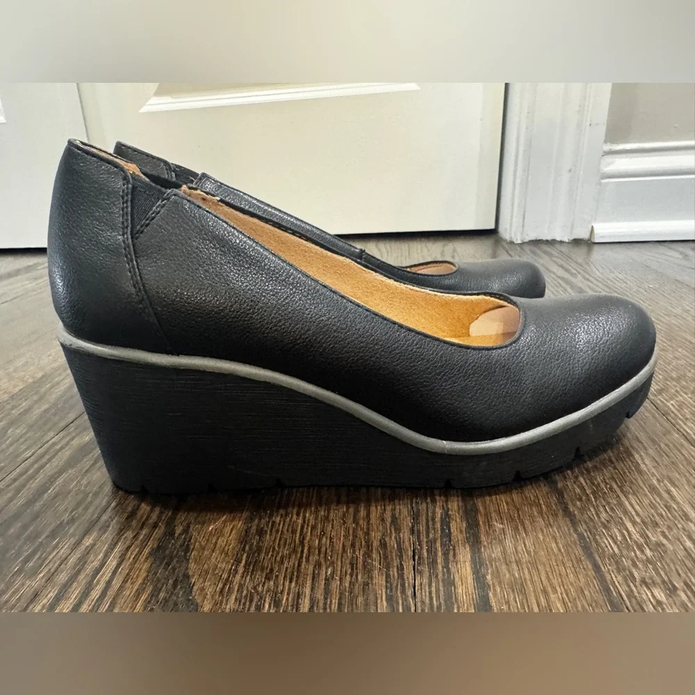 SOUL Naturalizer "About Time" Wedge Pump (7.5) - Picture 2 of 7